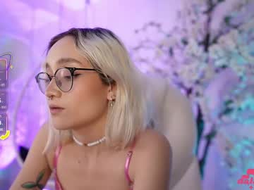 Dalahiarushh Chaturbate stream image from April 21, 2025