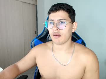 Dantraxx Chaturbate stream image from April 21, 2025