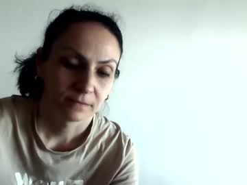 Frankieteasing Chaturbate stream image from April 21, 2025