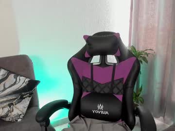 Haileebeer_ Chaturbate stream image from April 21, 2025