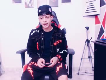 Indomitablebeast Chaturbate stream image from April 21, 2025