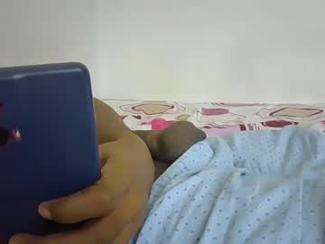Louist04 Chaturbate stream image from April 21, 2025