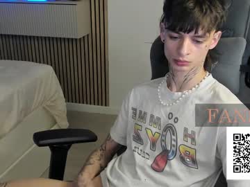 Oliverrgroove Chaturbate stream image from April 21, 2025