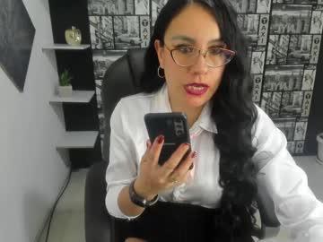 Aghata_Moon Chaturbate stream image from April 21, 2025