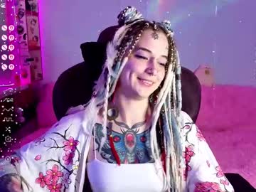 Anuskatz Chaturbate stream image from April 21, 2025