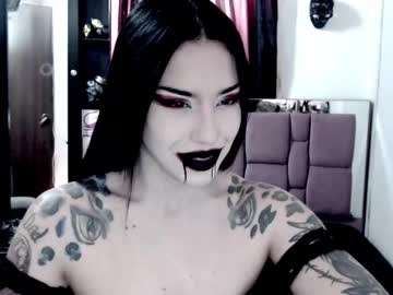 Emearld_Black Chaturbate stream image from April 21, 2025