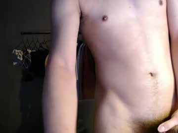 Handsome_Mannn Chaturbate stream image from April 21, 2025