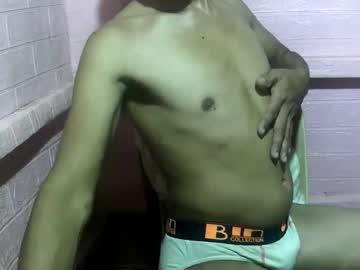 Pinoyman34 Chaturbate stream image from April 21, 2025