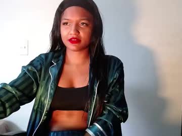 Cherllyn_ Chaturbate stream image from April 21, 2025