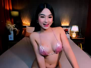 Hannahriches Chaturbate stream image from April 21, 2025