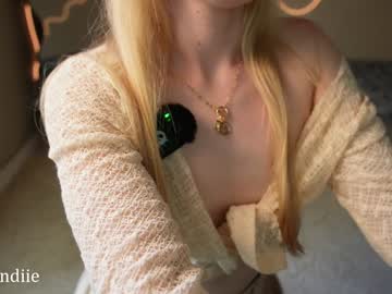 Bestblondiiecb Chaturbate stream image from April 21, 2025