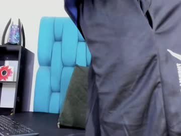 Esteban_Lozano Chaturbate stream image from April 21, 2025