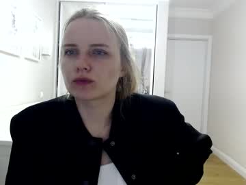 Katelikes Chaturbate stream image from April 21, 2025