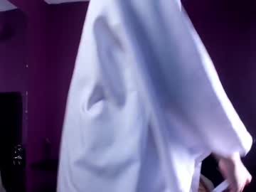 Opalo_Azul Chaturbate stream image from April 21, 2025