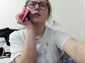 Verolang Chaturbate stream image from April 21, 2025