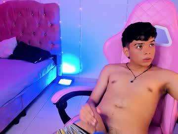 Aangel18 Chaturbate stream image from April 21, 2025