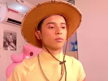 Aziel_Hot Chaturbate stream image from April 21, 2025