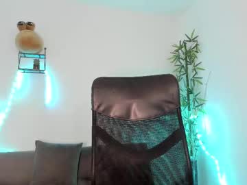 Gio_Russo Chaturbate stream image from April 21, 2025