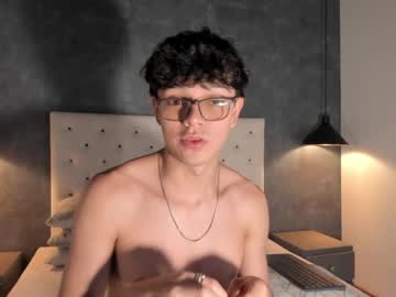 Kael_Lee Chaturbate stream image from April 21, 2025