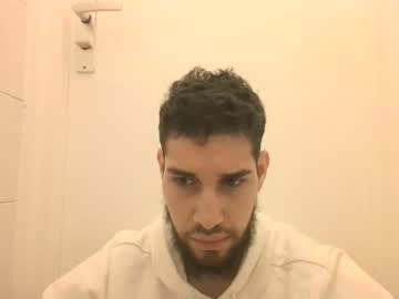 Younniioooooooooooooooooo Chaturbate stream image from April 21, 2025