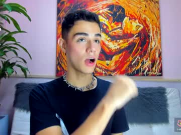Angelo_Foxxx Chaturbate stream image from April 21, 2025