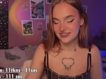 Cute_Pie_With_Cream Chaturbate stream image from April 21, 2025