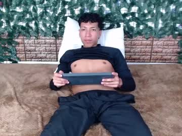 Drake_Blaze Chaturbate stream image from April 21, 2025