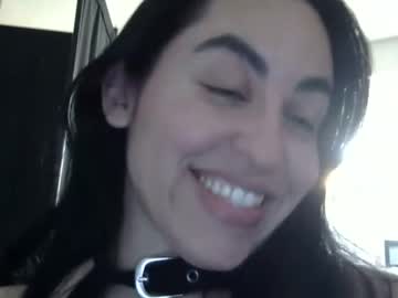 Heatwavee Chaturbate stream image from April 21, 2025