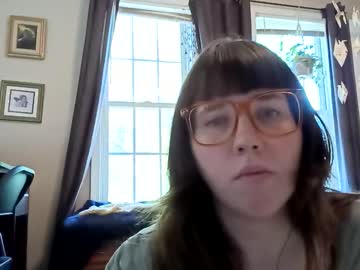 Holly992105 Chaturbate stream image from April 21, 2025