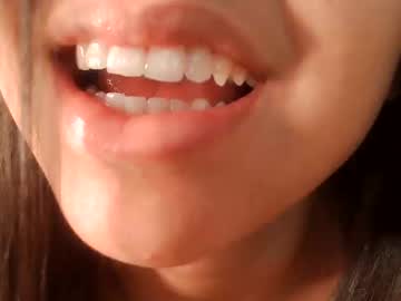 Missnatashafox Chaturbate stream image from April 21, 2025