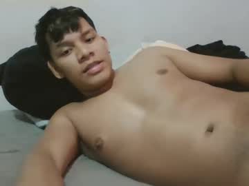 Daeemon Chaturbate stream image from April 21, 2025