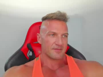 Fuckinghotman Chaturbate stream image from April 21, 2025