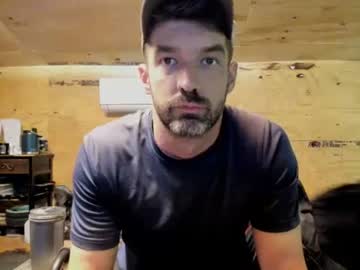 Kennykylesc Chaturbate stream image from April 21, 2025
