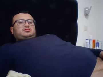 Sementalpajero Chaturbate stream image from April 21, 2025