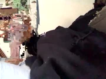 Tommyohgeez Chaturbate stream image from April 21, 2025