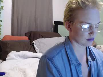 Xxmissswitchxx Chaturbate stream image from April 21, 2025