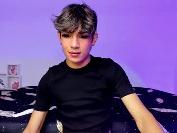 Angie_Foxxxie Chaturbate stream image from April 22, 2025