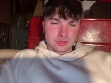 Hetcuriousfun Chaturbate stream image from April 22, 2025