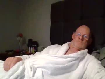 Kevlooking4sez Chaturbate stream image from April 22, 2025