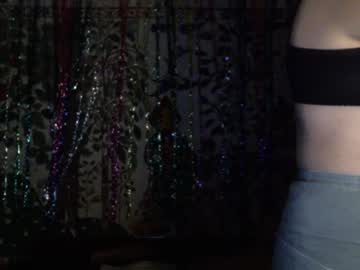 Kindsweet Chaturbate stream image from April 22, 2025