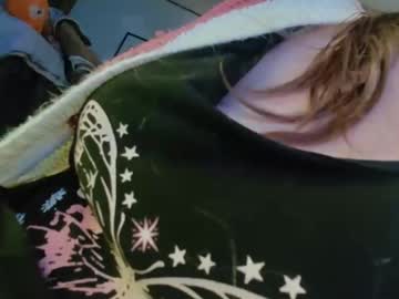 Lononcashmere69 Chaturbate stream image from April 22, 2025