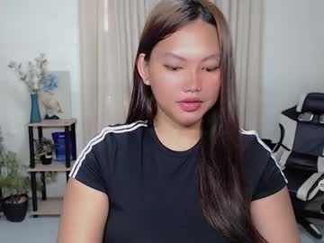 Urasiangirl_Megan Chaturbate stream image from April 22, 2025