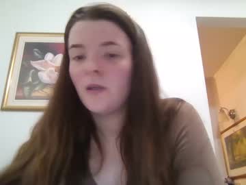 Brandylovexx Chaturbate stream image from April 22, 2025