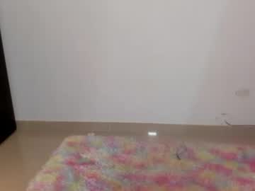 Enyelsalas2 Chaturbate stream image from April 22, 2025