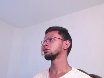 Magiber1205 Chaturbate stream image from April 22, 2025