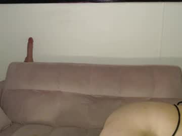 Petitegirluvsdick stream image from April 22, 2025