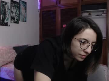 Alicee_Logan_ Chaturbate stream image from April 22, 2025