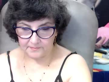 Cataleya_Mom_ Chaturbate stream image from April 22, 2025