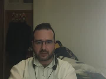 Curiosillo1983 Chaturbate stream image from April 22, 2025