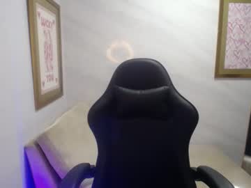 Jassy_Noodle_V Chaturbate stream image from April 22, 2025